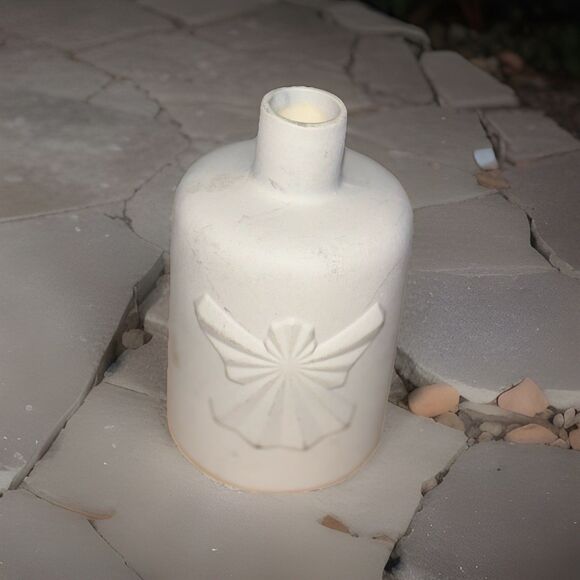 Faith Reed Diffuser Gray with Angel Wings 3.38 - Picture 2 of 7
